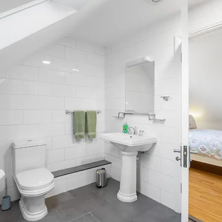 別荘 Lakeview House *