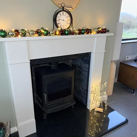 Lakeview House * バリーコニーリー