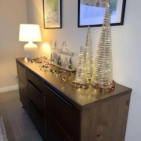 Lakeview House * バリーコニーリー