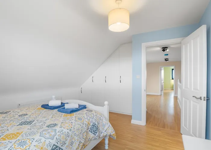 Lakeview House * Балликоннили