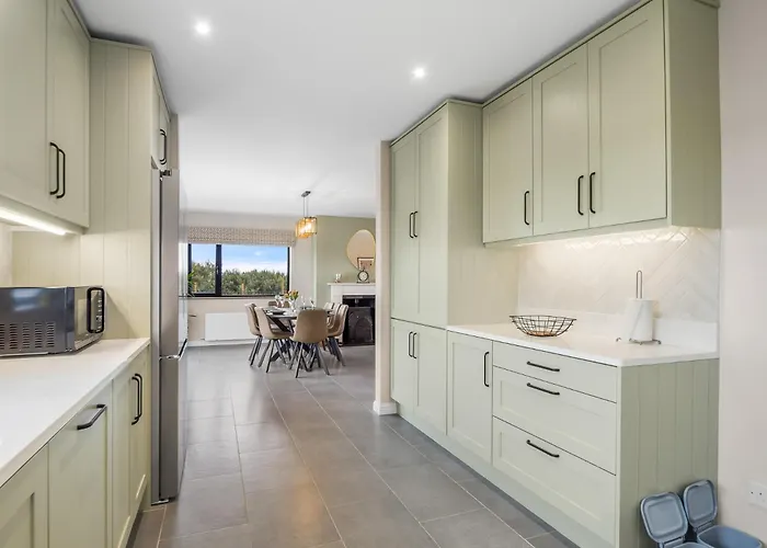 Lakeview House * Балликоннили