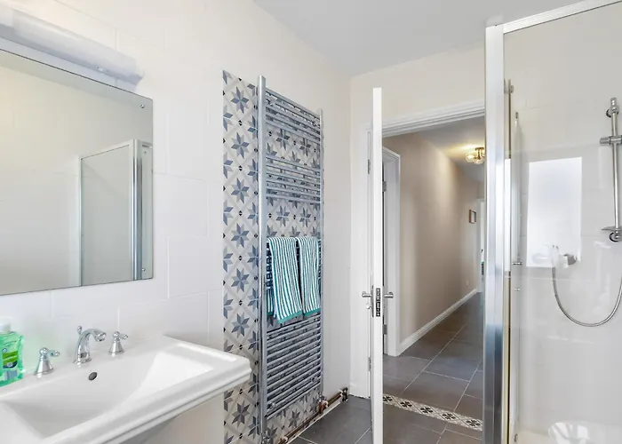 Дом отдыха Lakeview House Балликоннили